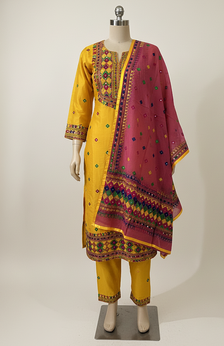 Hand-Embroidered Phulkari Dupatta